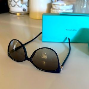 These sunglasses have only been worn once.